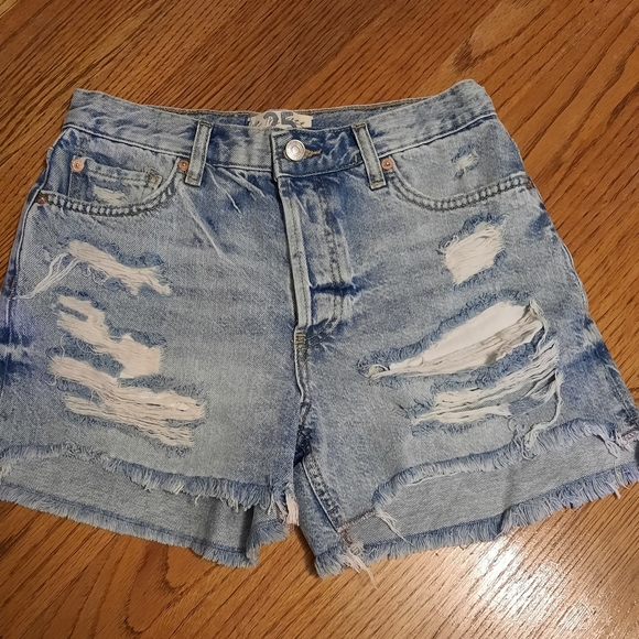 NWOT Free People We The Free Maggie Mid-Rise Short - Picture 4 of 5